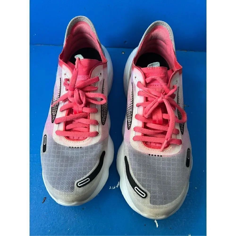 Brooks Aurora-BL Womens 9.5 B Shoe Gray Red Running Racing Road Athletic Sneaker